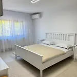 Faleza Nord Apartmán *