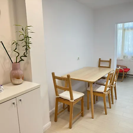 Faleza Nord アパート