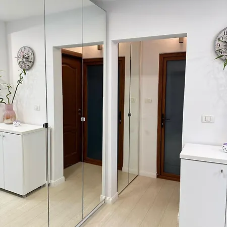 Faleza Nord Апартаменты Констанца