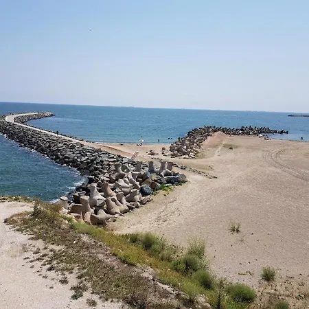 Faleza Nord アパート コンスタンツァ