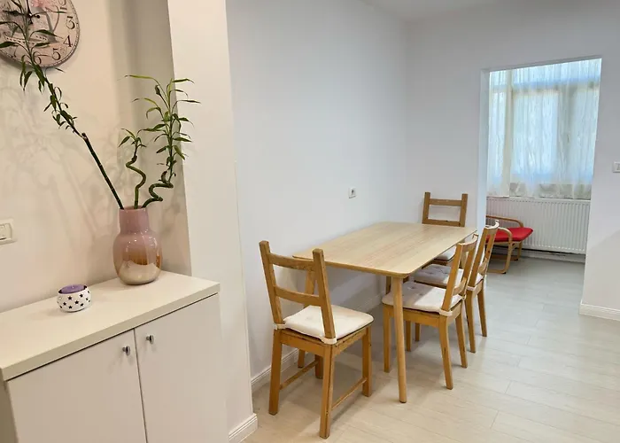 Faleza Nord アパート