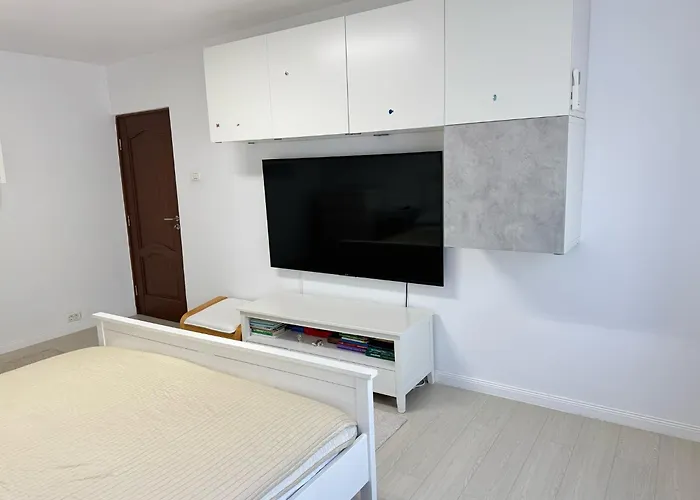 アパート Faleza Nord