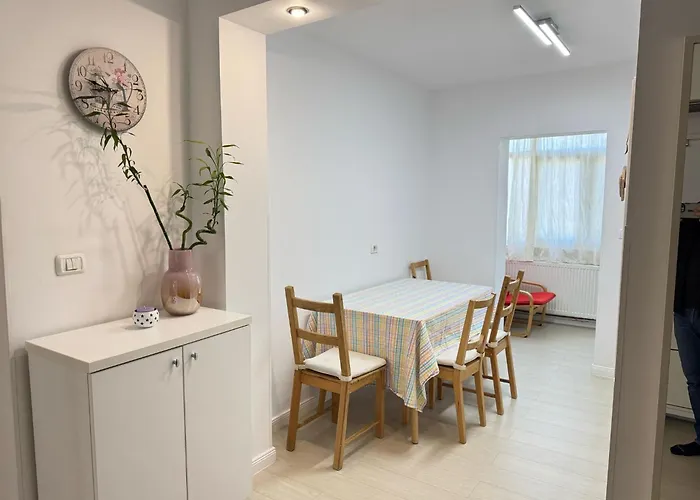 Faleza Nord アパート *